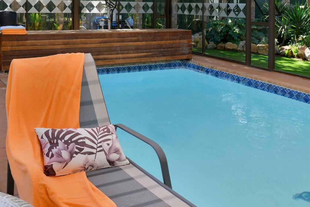 Mawethu Peaceful Garden With Covered Pool And Braai Area Кейптаун Екстериор снимка